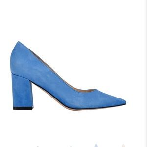 Marc Fisher Zala blue suede pump EUC